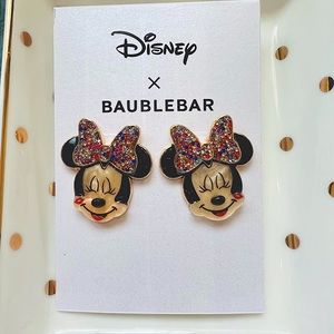 NWT Baublebar Minnie Mouse Kiss earrings 💋